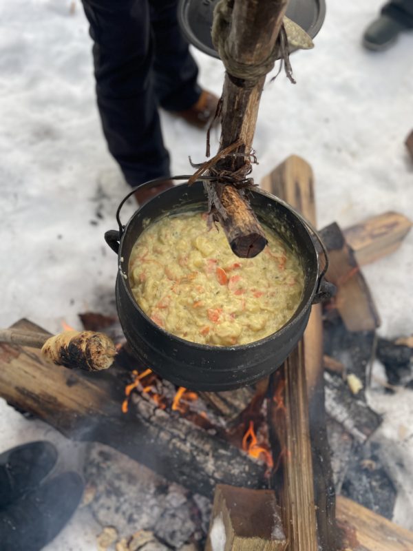 winter Wildnis wilderness camps outdoor kitchen Küche