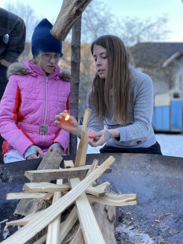 Fire making Feuer machen primitive skills